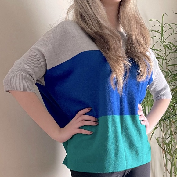 Colorblock Sweater - Picture 2 of 2